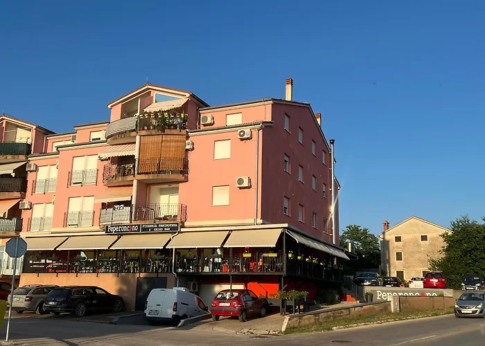 Lungo Mare Apartment With Terrace